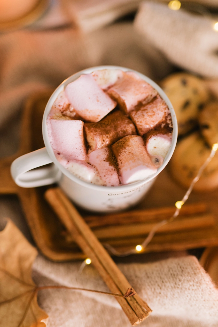 Comfort Cocoa mit Marshmallows und Streuseln