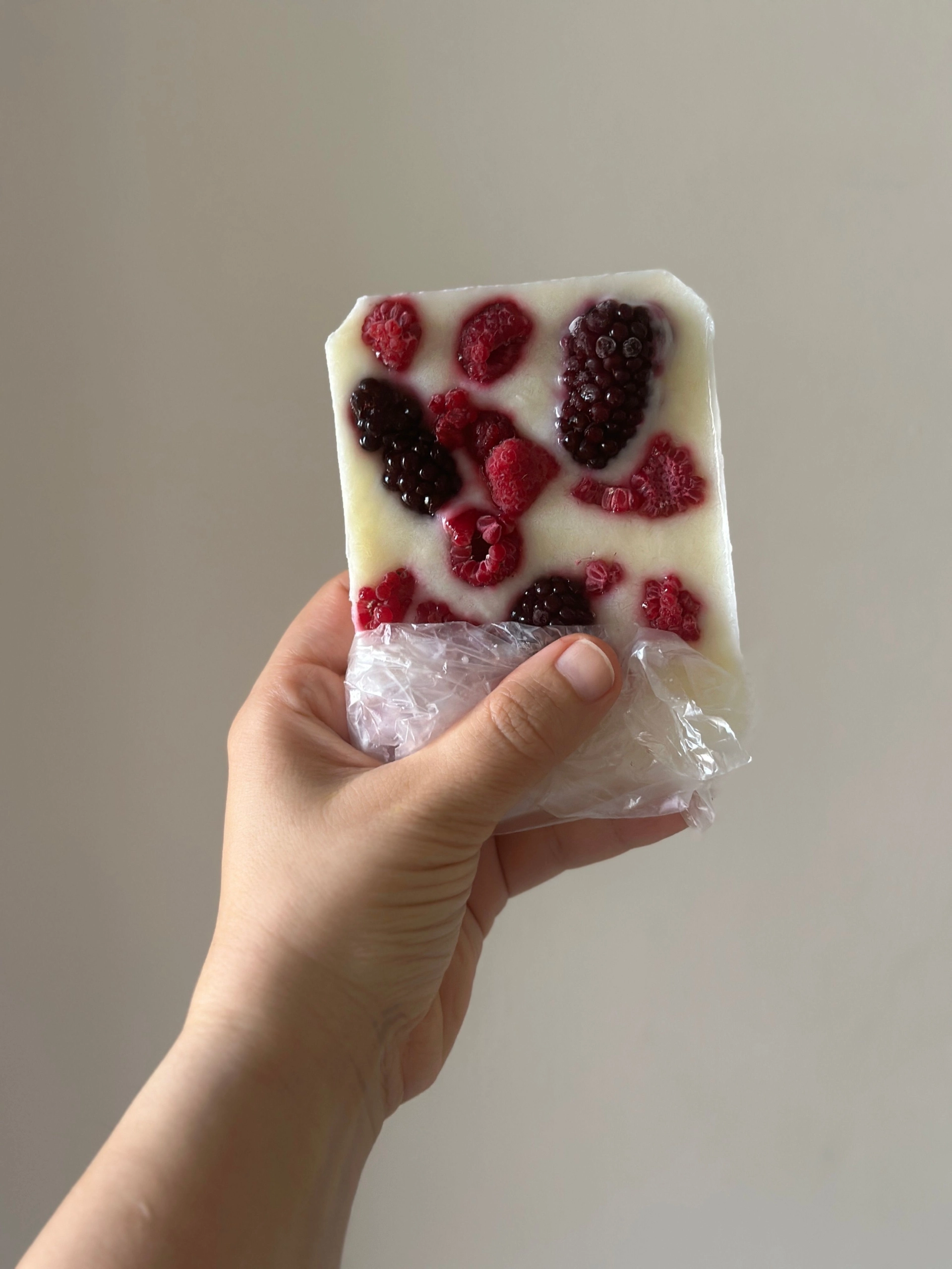 White Chocolate Frozen Yogurt – Cremig, erfrischend und einfach selbst gemacht